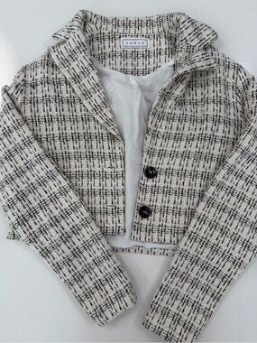 Rowen Cream & Black Tweed Cropped Blazer